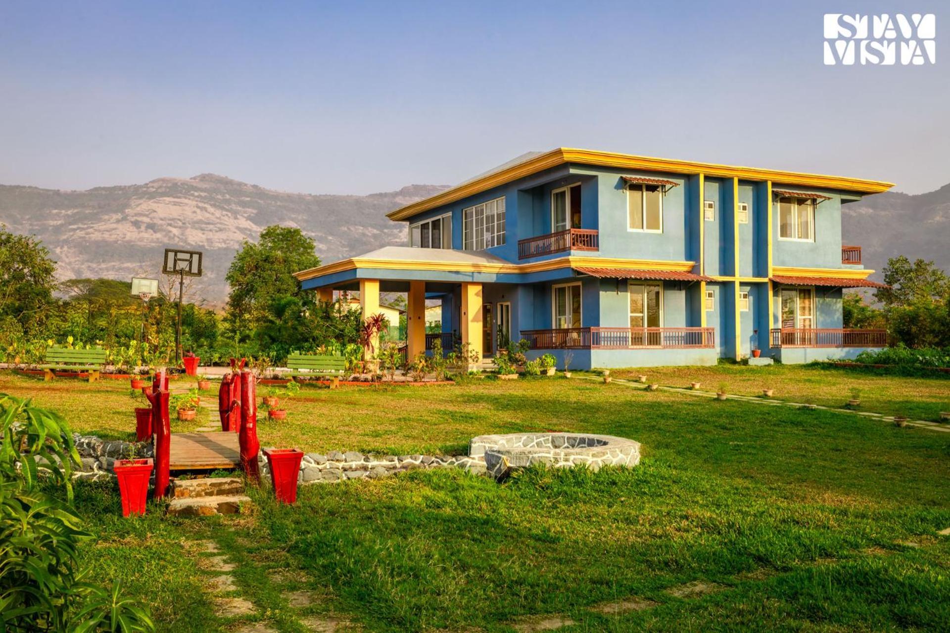 Stayvista'S Hillside Meadows - Mountainside Retreat With Farm View, Pool & Deck, Lawn & Gazebo Chinchavli Exteriör bild