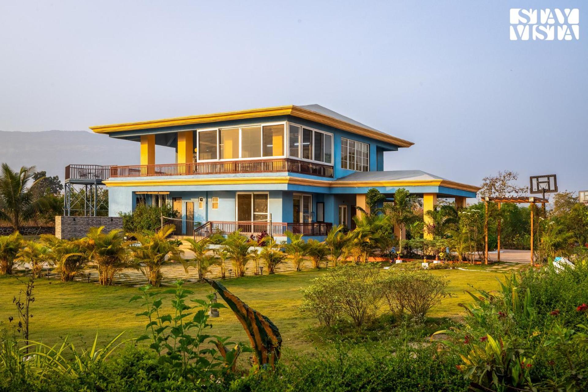 Stayvista'S Hillside Meadows - Mountainside Retreat With Farm View, Pool & Deck, Lawn & Gazebo Chinchavli Exteriör bild