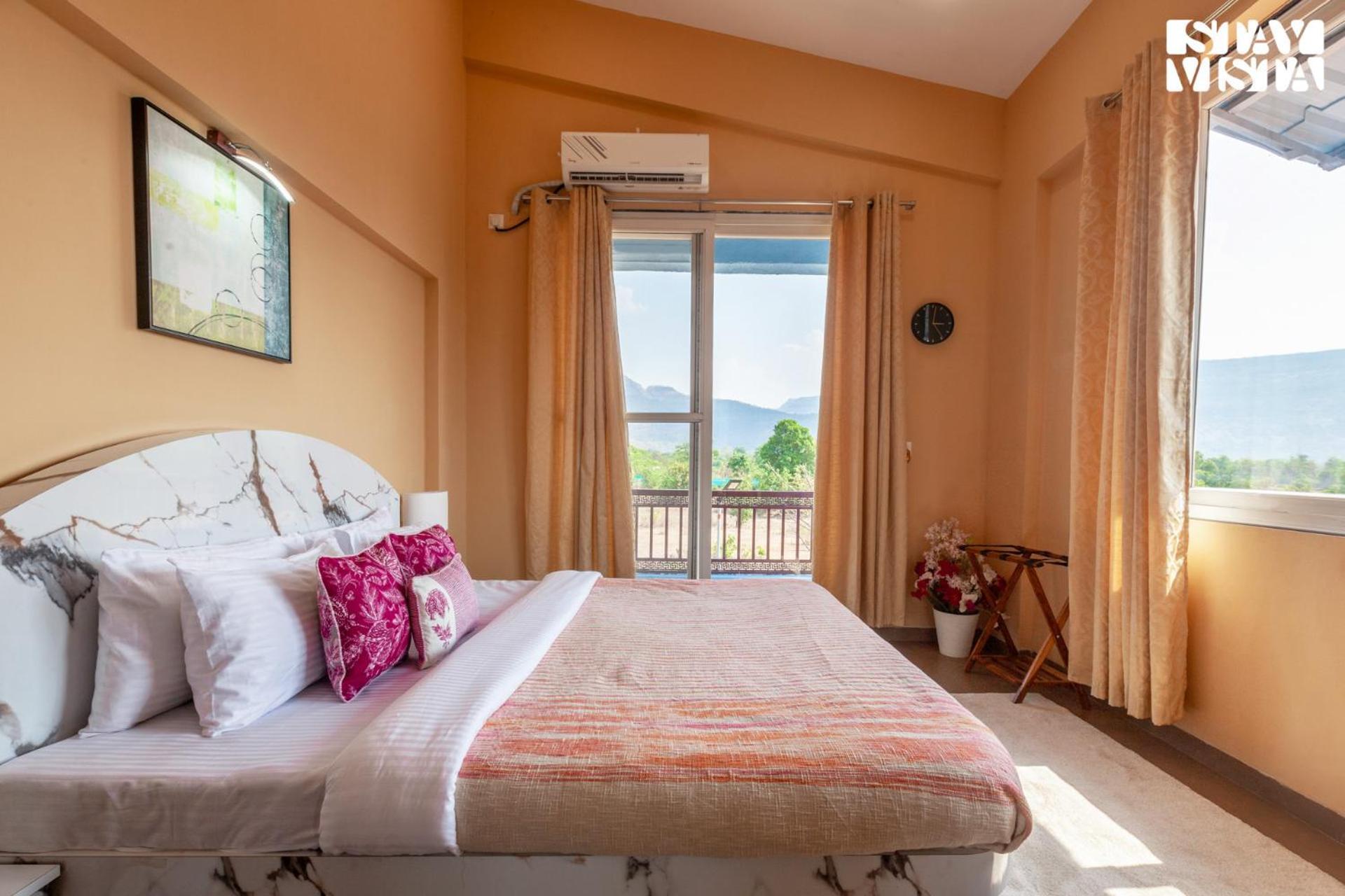 Stayvista'S Hillside Meadows - Mountainside Retreat With Farm View, Pool & Deck, Lawn & Gazebo Chinchavli Exteriör bild