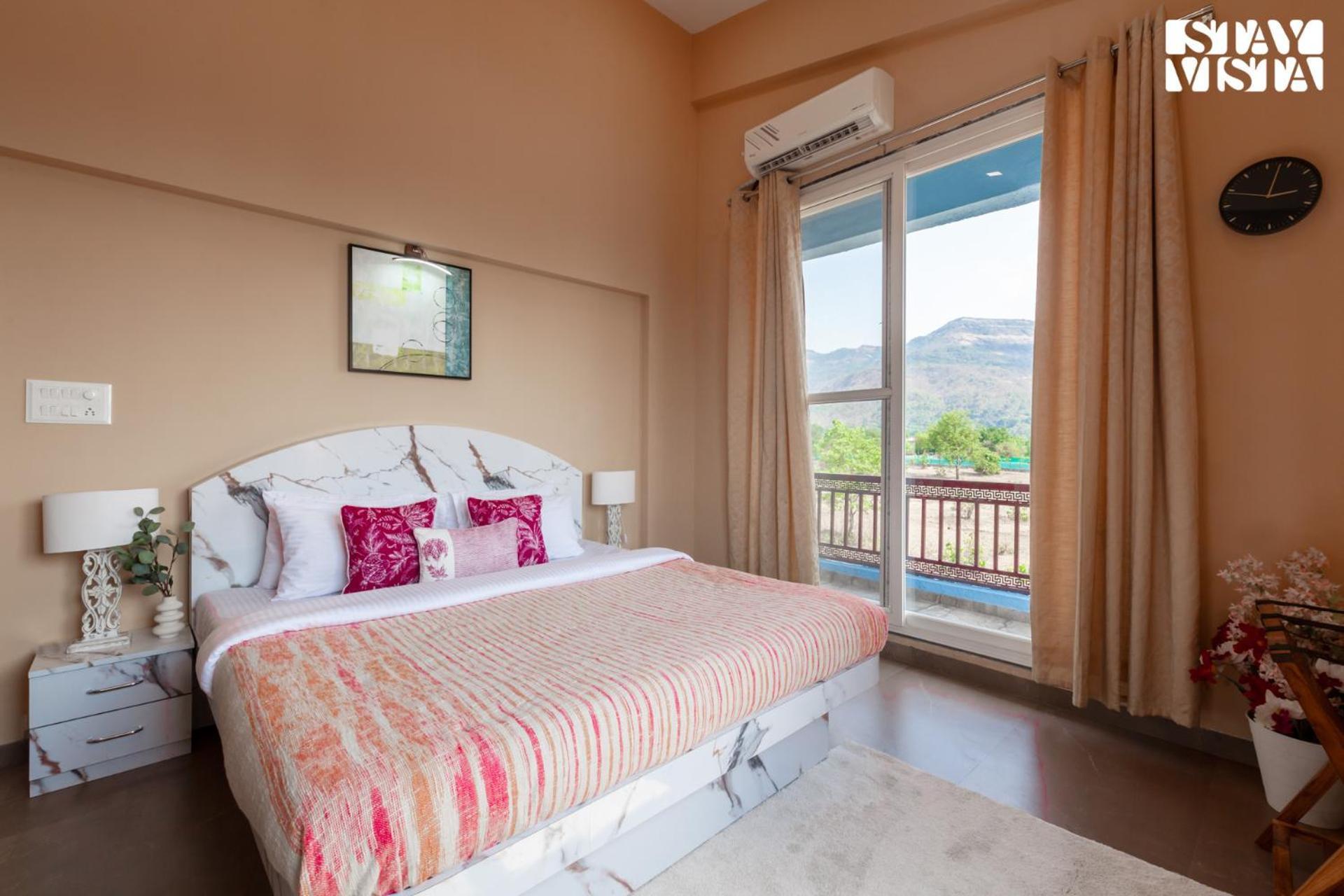Stayvista'S Hillside Meadows - Mountainside Retreat With Farm View, Pool & Deck, Lawn & Gazebo Chinchavli Exteriör bild