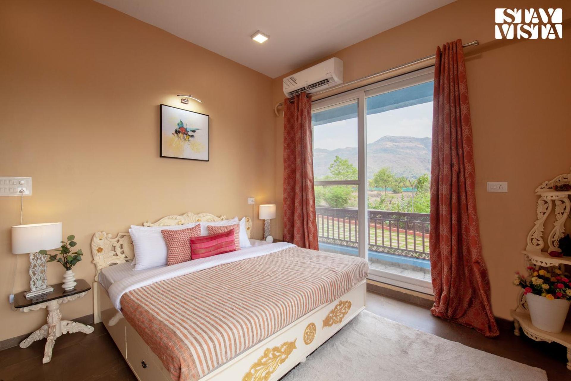 Stayvista'S Hillside Meadows - Mountainside Retreat With Farm View, Pool & Deck, Lawn & Gazebo Chinchavli Exteriör bild